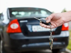 فتح السيارات المقفلة بالكويت